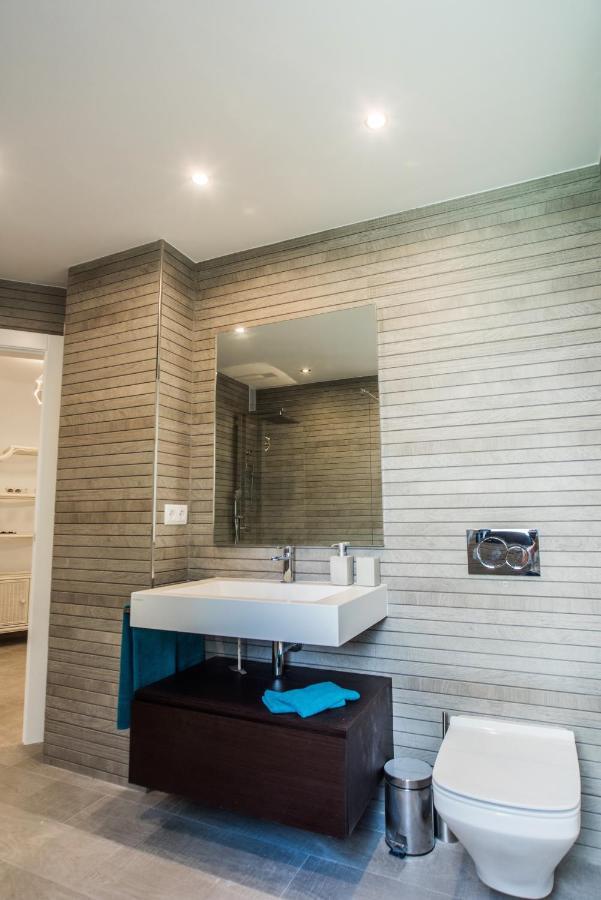 Villa Mediterránea: Spacious Luxury with Sea Views Atamaria Exterior photo