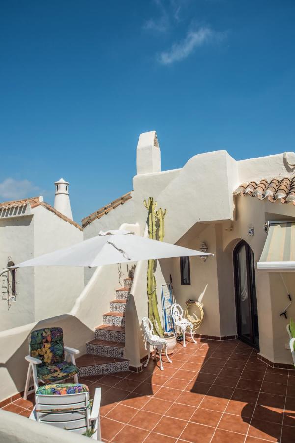 Villa Mediterránea: Spacious Luxury with Sea Views Atamaria Exterior photo