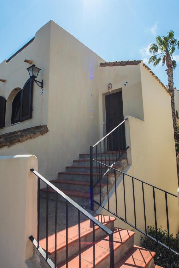 Villa Mediterránea: Spacious Luxury with Sea Views Atamaria Exterior photo