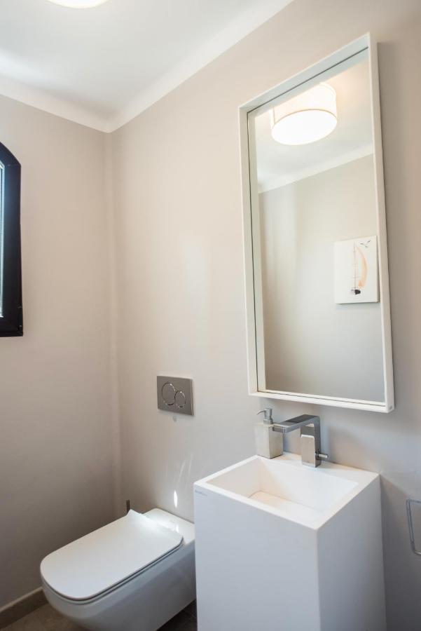 Villa Mediterránea: Spacious Luxury with Sea Views Atamaria Exterior photo