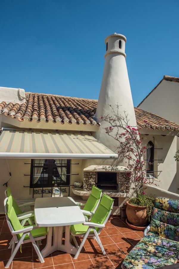 Villa Mediterránea: Spacious Luxury with Sea Views Atamaria Exterior photo