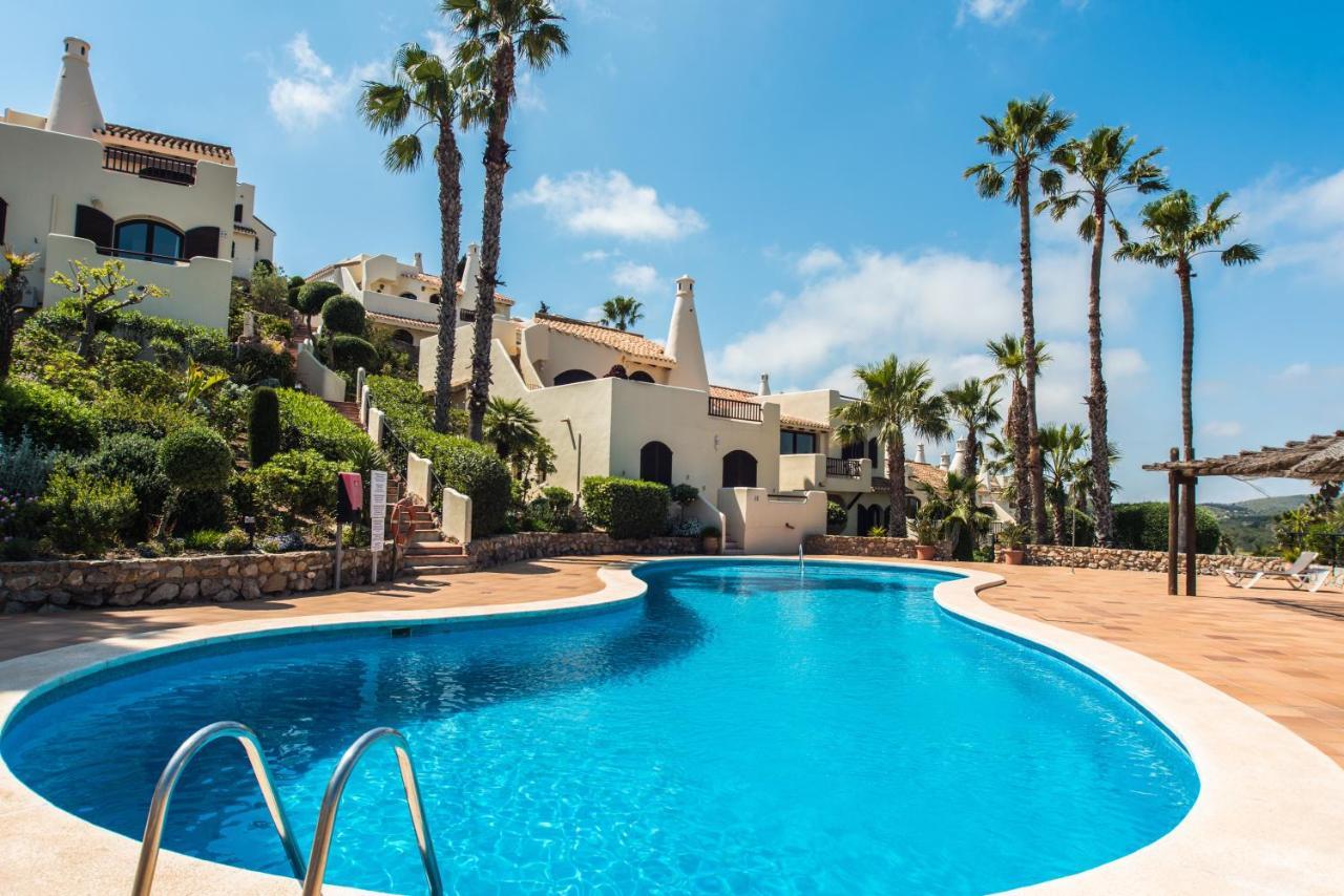 Villa Mediterránea: Spacious Luxury with Sea Views Atamaria Exterior photo