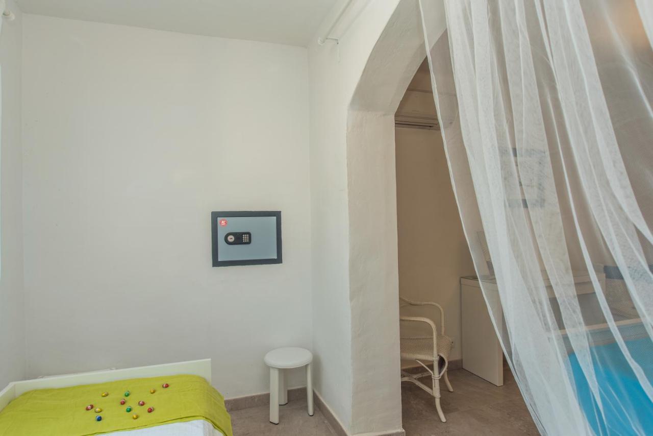 Villa Mediterránea: Spacious Luxury with Sea Views Atamaria Exterior photo