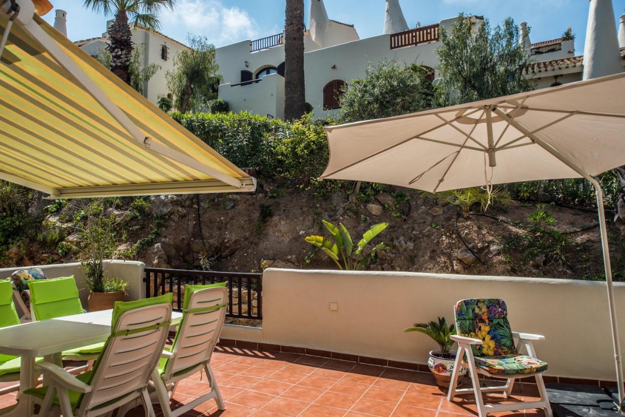 Villa Mediterránea: Spacious Luxury with Sea Views Atamaria Exterior photo