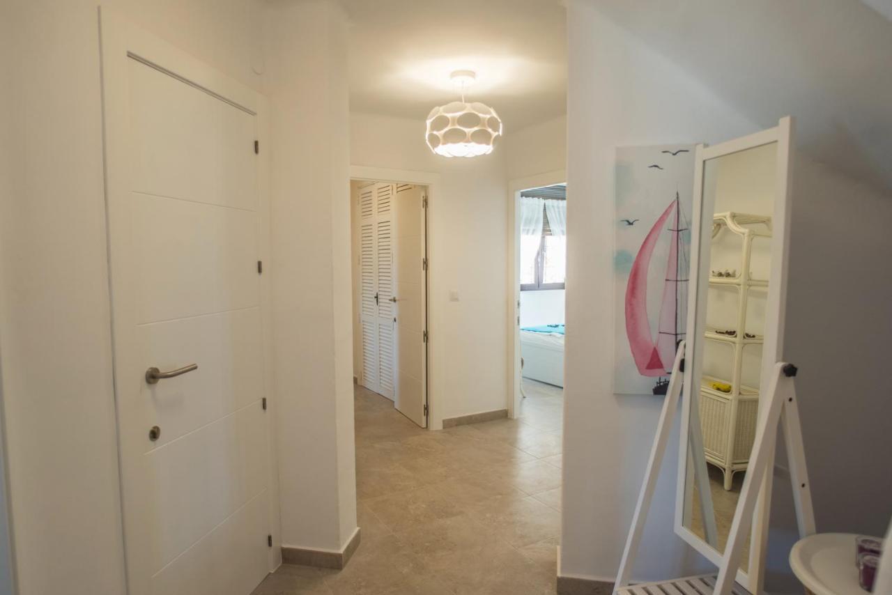 Villa Mediterránea: Spacious Luxury with Sea Views Atamaria Exterior photo